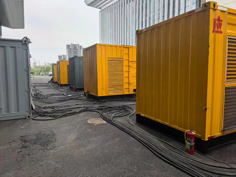 锡林浩特不同季节柴油发电机组保养有哪些注意事项？